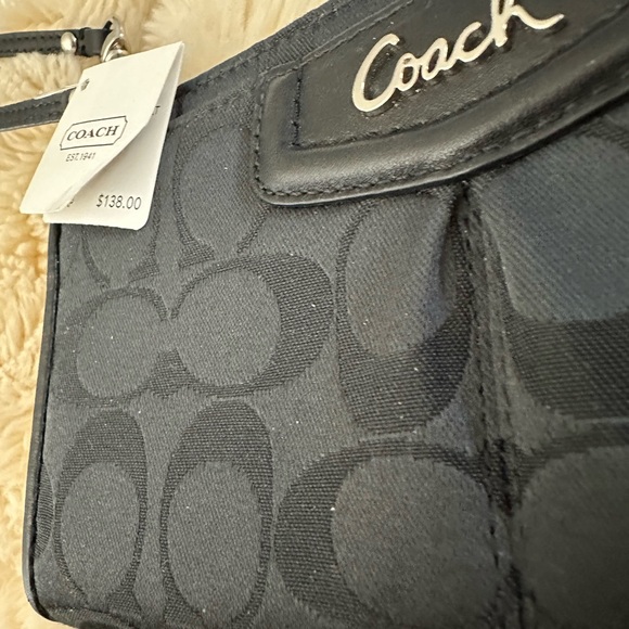 Coach wristlet signature wallet - Picture 3 of 7